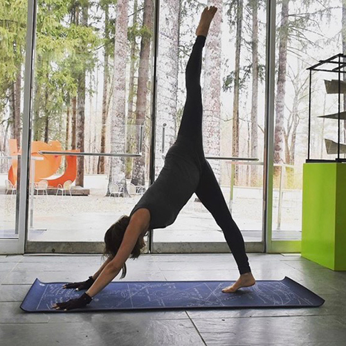 Ellen Sirot Katonah Yoga
